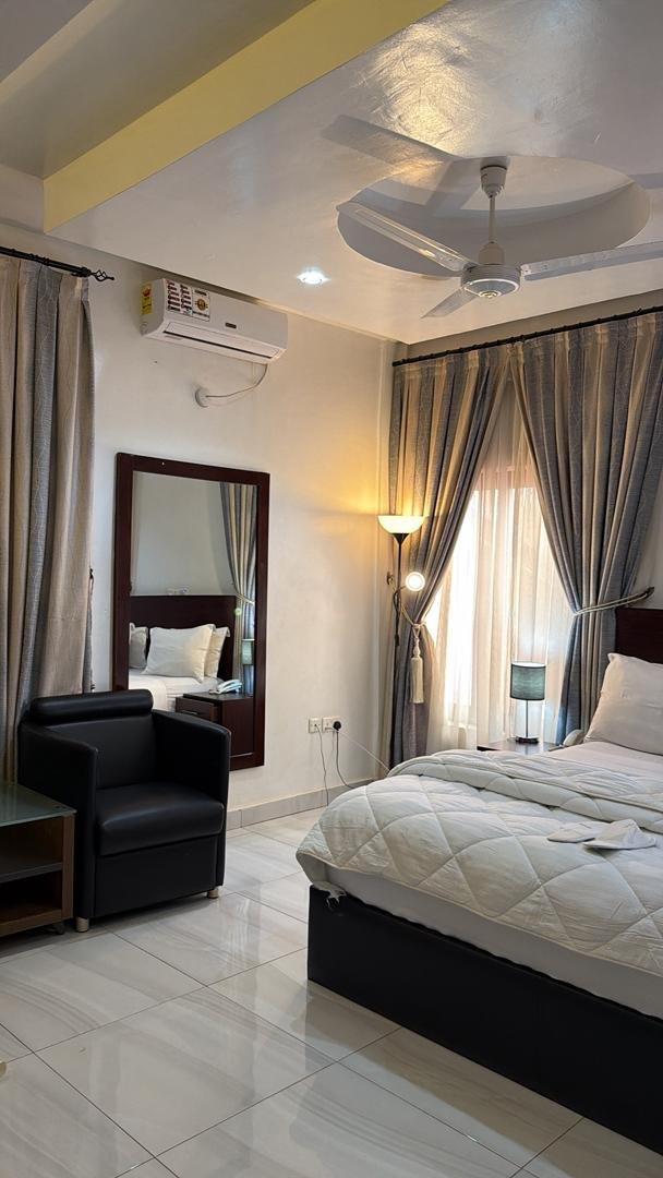 Room image 7