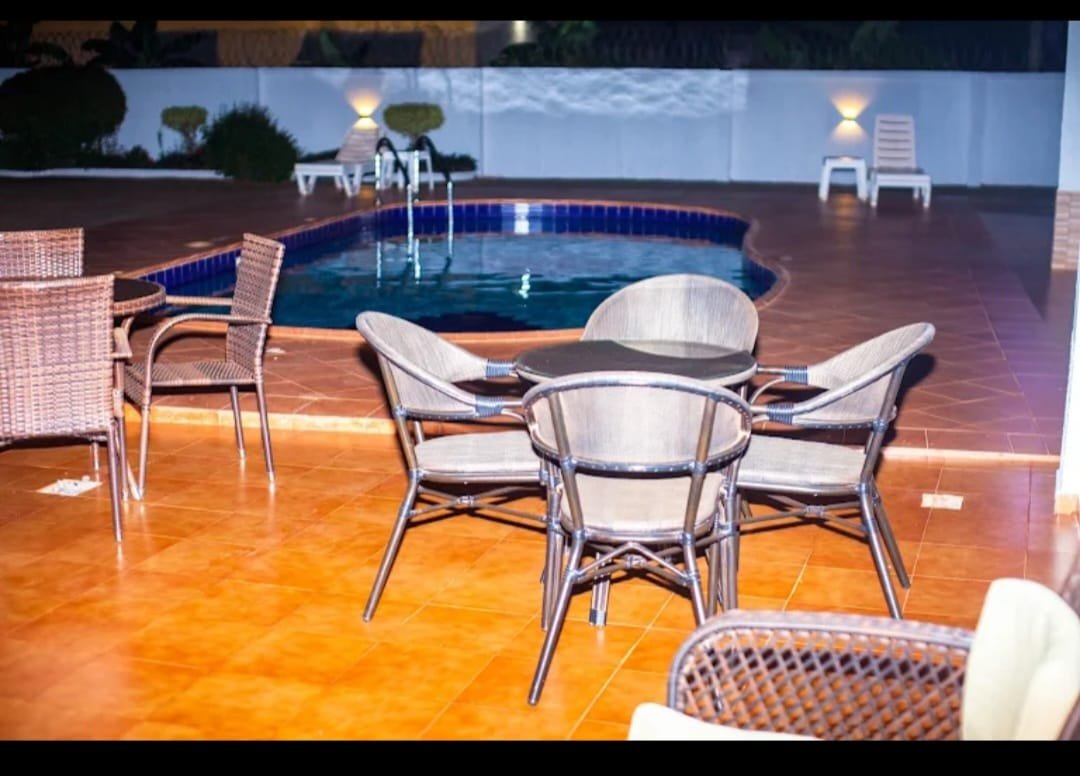 Guest comment profile